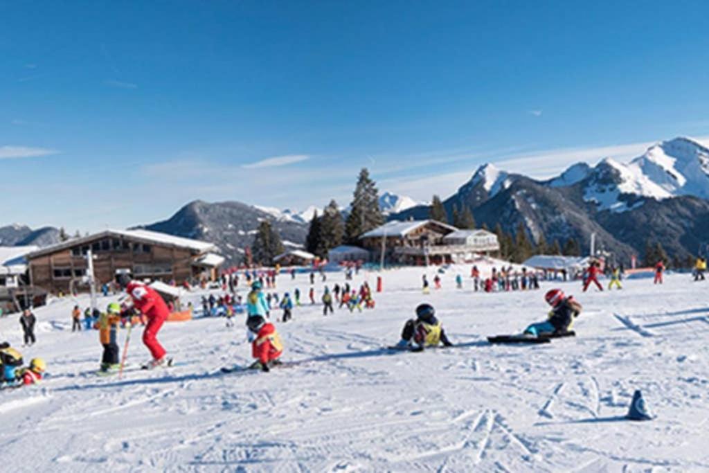 L'Enchalpe, Grand Et Lumineux Studio Avec Coin Montagne 5 Personnes, 60M Des Pistes, Piscine Couverte, Wifi, Grand Balcon Expo Est, Draps Non Compris Saint-Jean-d'Aulps Exterior photo